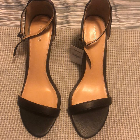 Express Shoes - Wedge heels